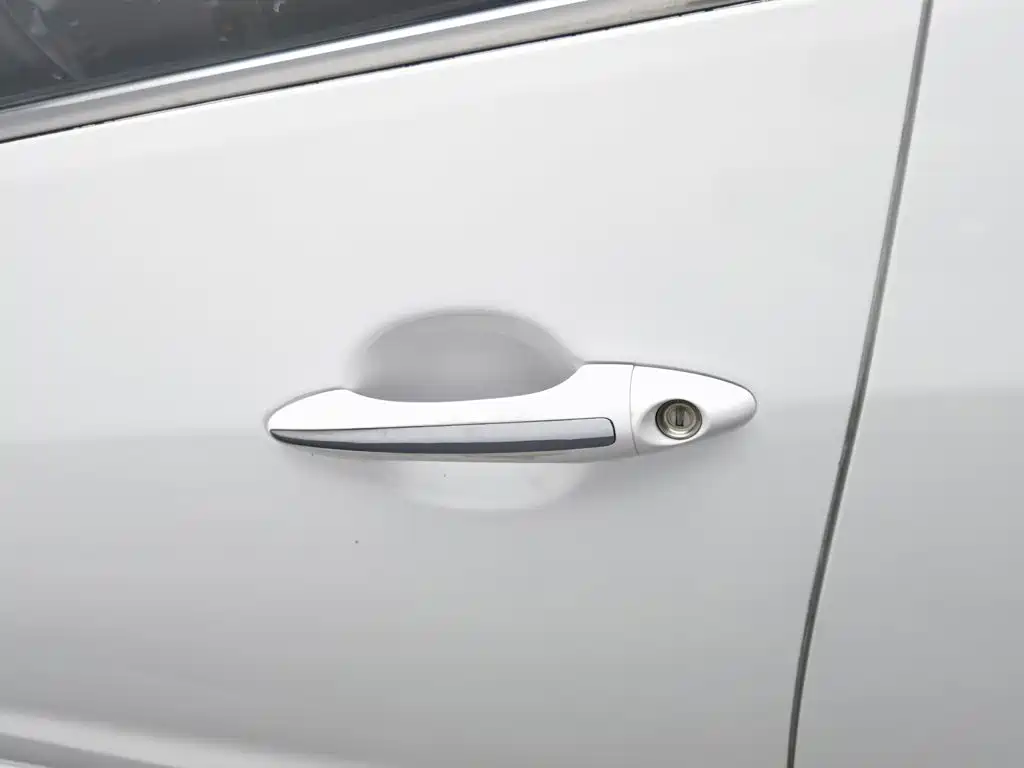 Kia K3S 2014 2014 1.6L Manual GLS