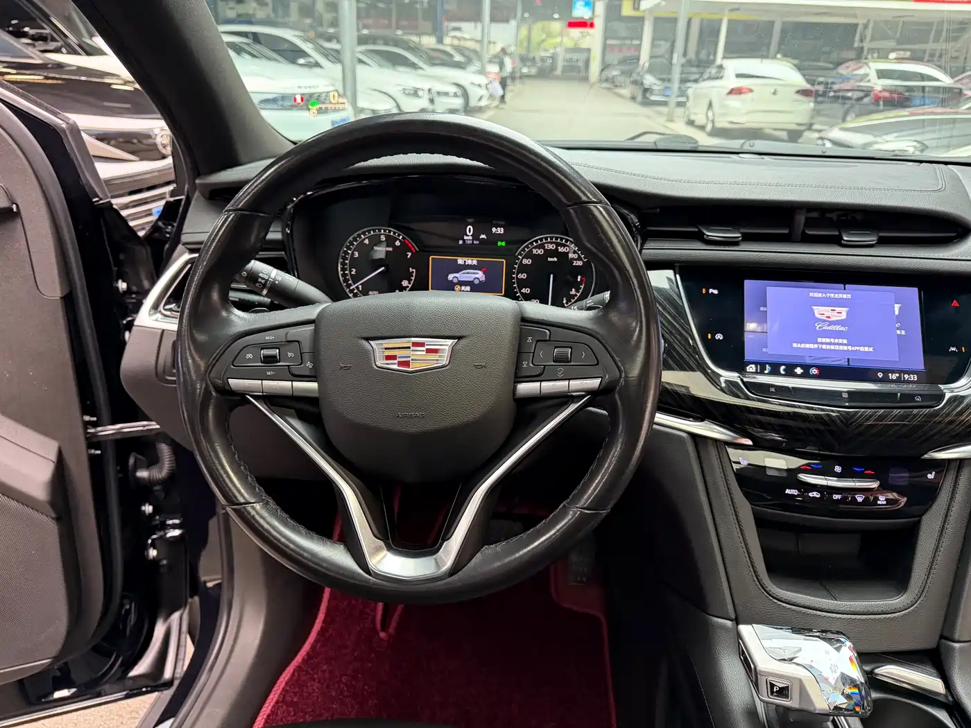CADILLAC XT6