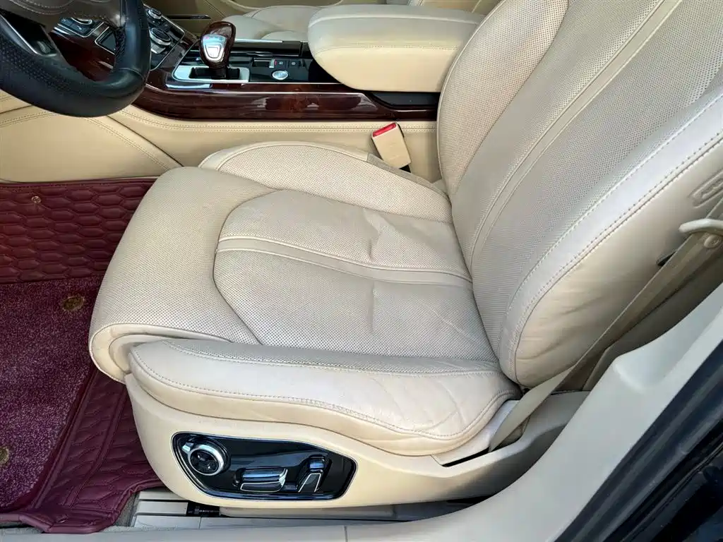 Audi A8 2012 A8L 45 TFSI quattro Luxury фото 10