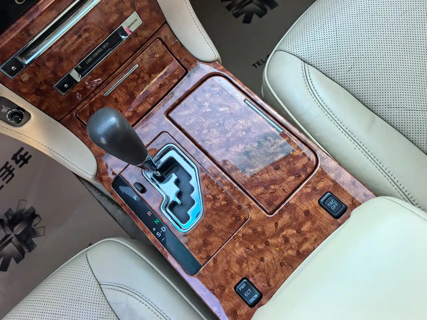 Toyota Crown 2007 2.5L Royal Navigation Edition фото 14