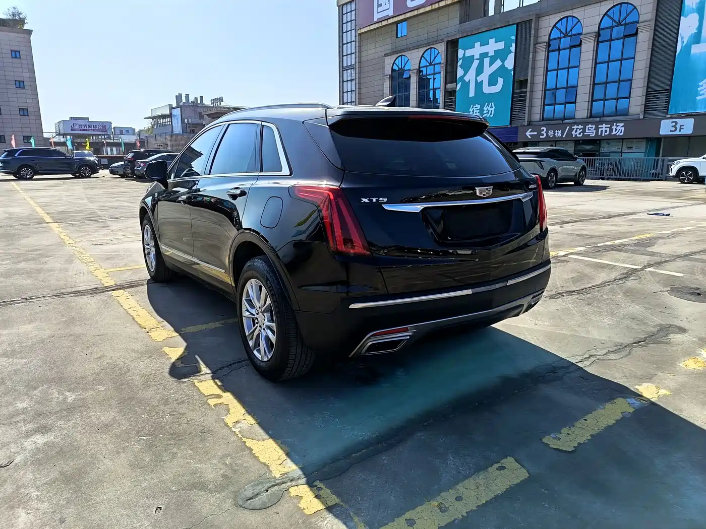 CADILLAC XT5