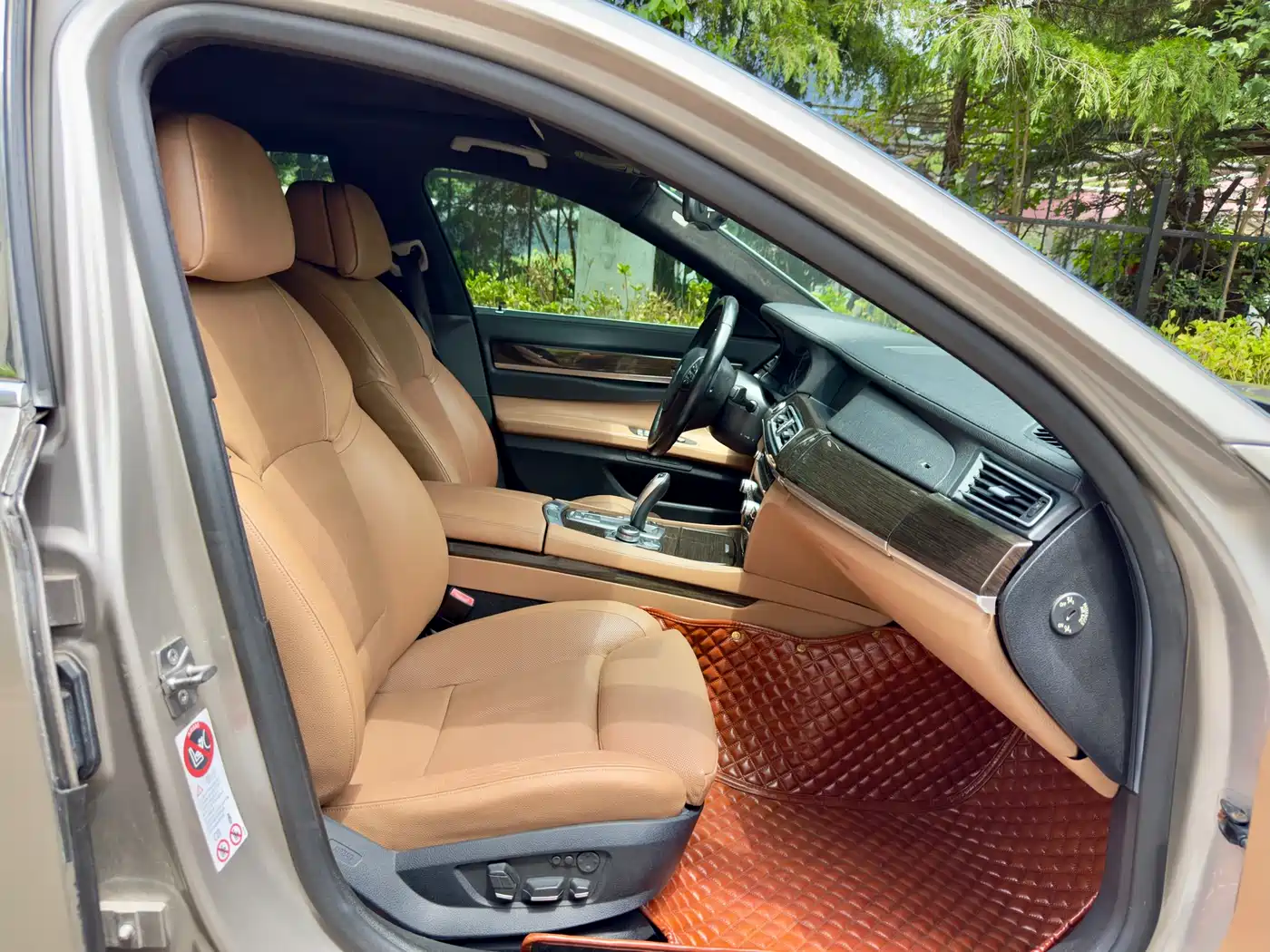 BMW 7 Series 2011 730Li Elegance фото 19