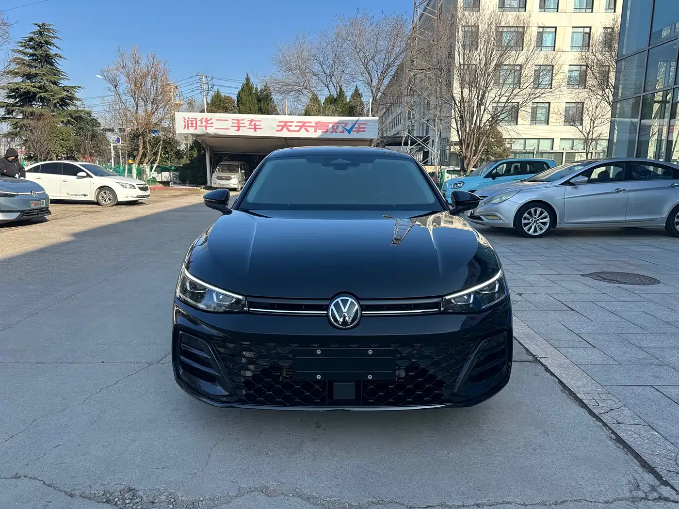 Volkswagen Passat 2025 Pro 380TSI Dragon Glory Edition фото 3