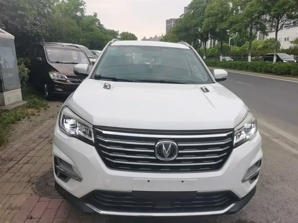 CHANGAN CS75