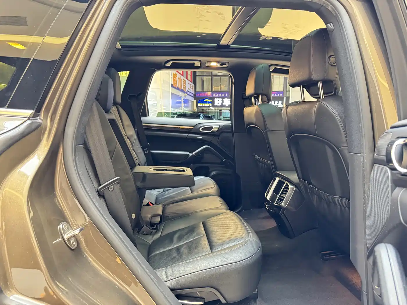 Porsche Cayenne 2014 Cayenne Platinum Edition 3.0T фото 15