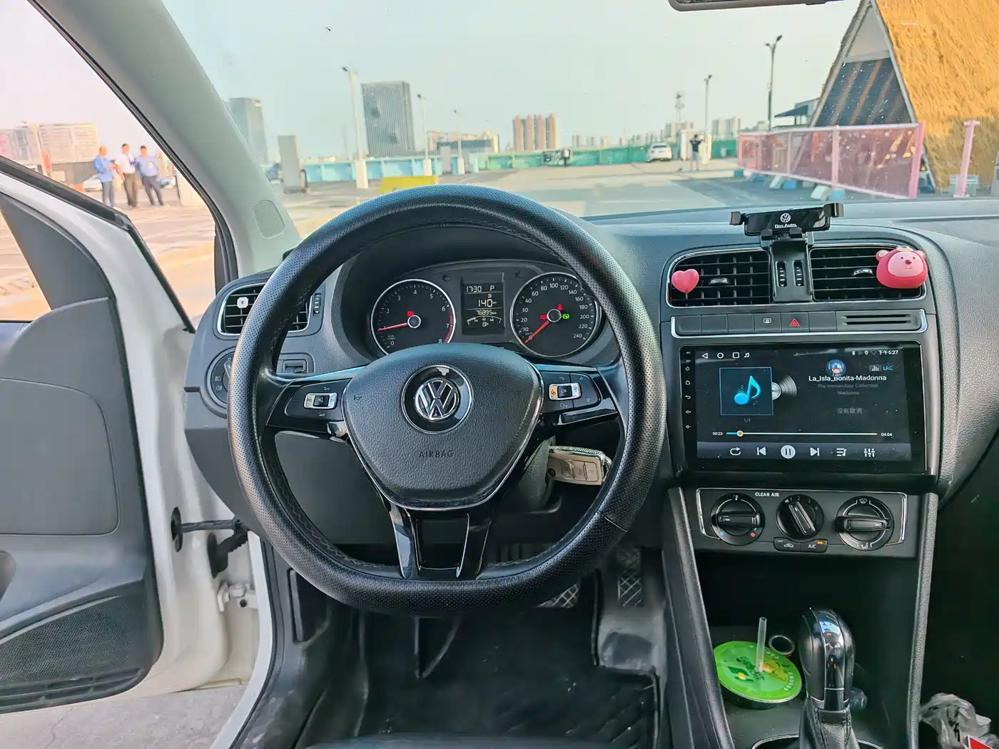 Volkswagen Polo 2016 1.6L Automatic Comfort фото 11