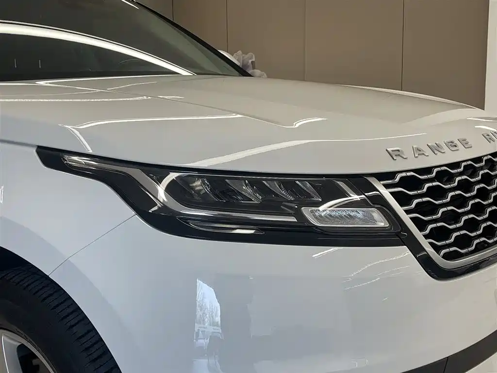 Land Rover Range Rover Velar 2019 250PS фото 9