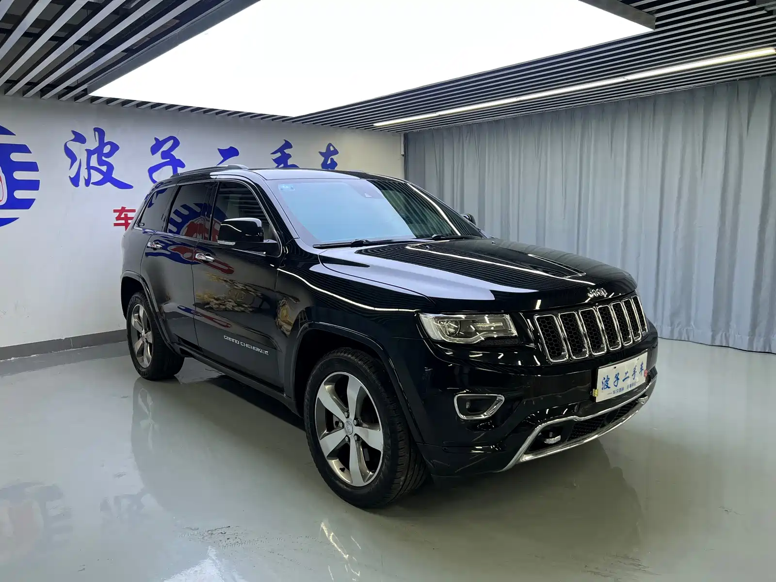 Фото 3 - Jeep Grand Cherokee (Import)