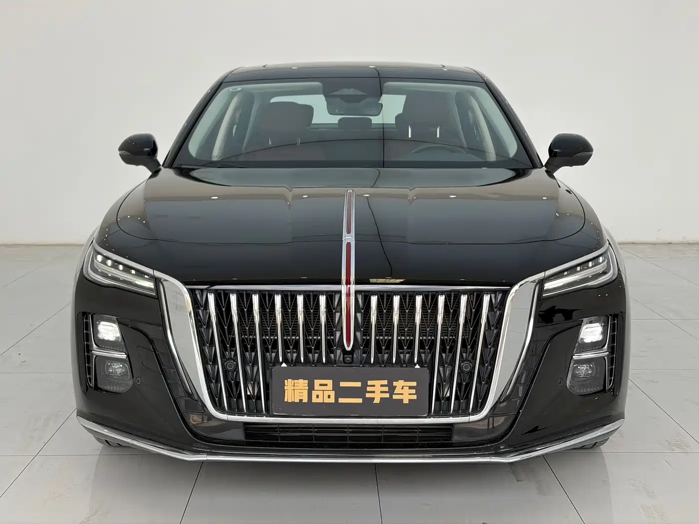 Hongqi H5 2024 2.0T Automatic Smart Connect Flag Smooth Edition