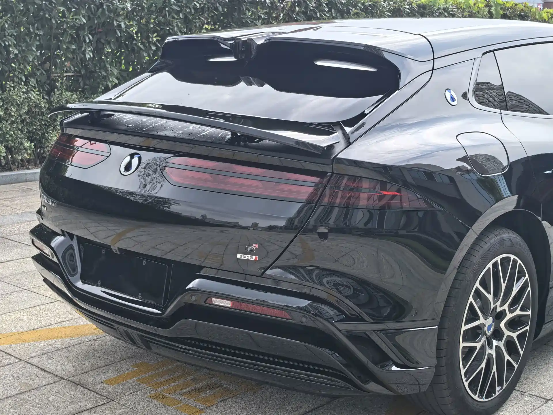 Фото 12 - Denza Z9GT