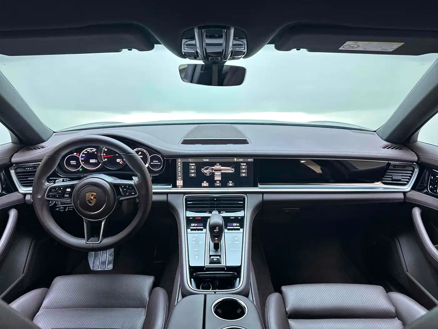 Porsche Panamera 2017 Panamera 3.0T фото 21