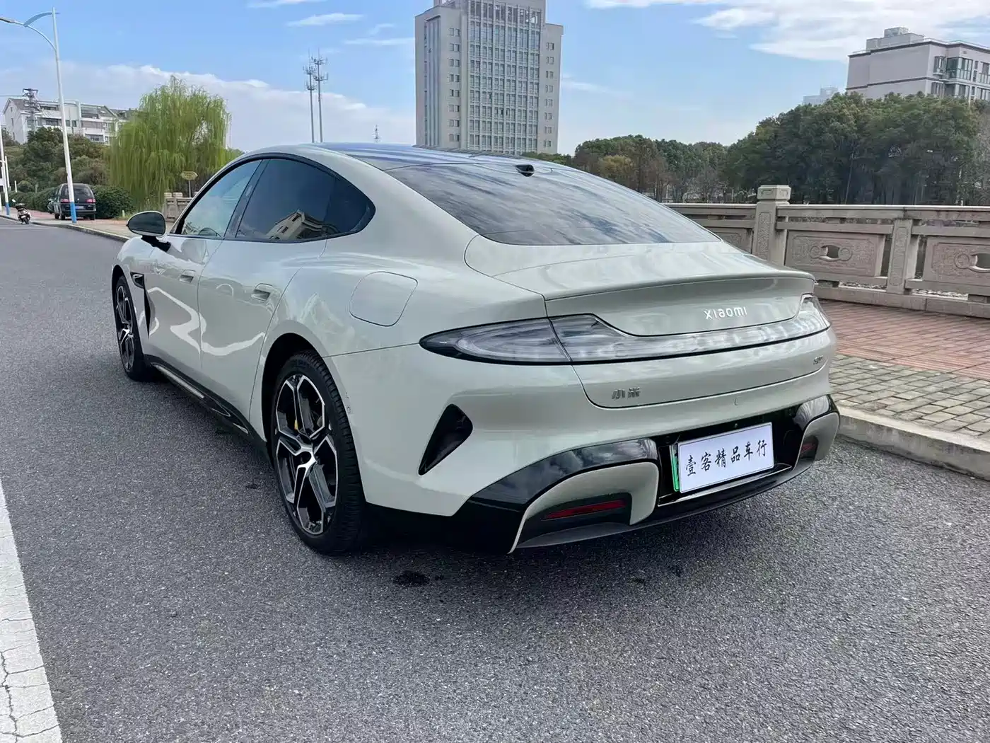 XIAOMI CAR XIAOMI SU7