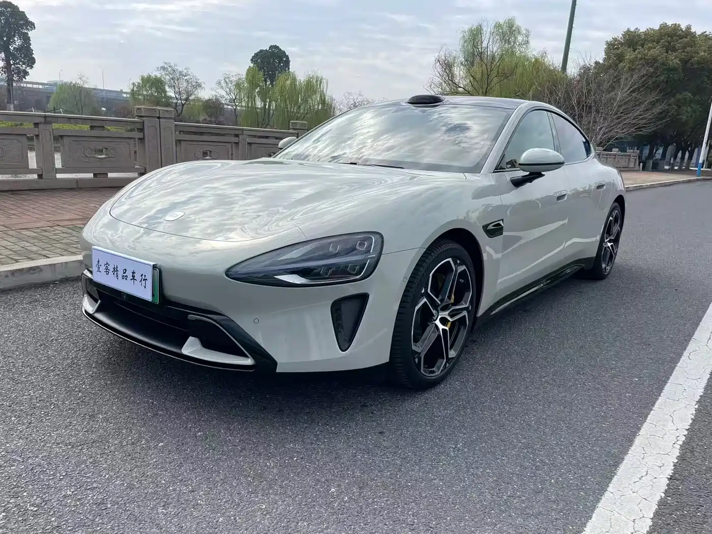 XIAOMI CAR XIAOMI SU7