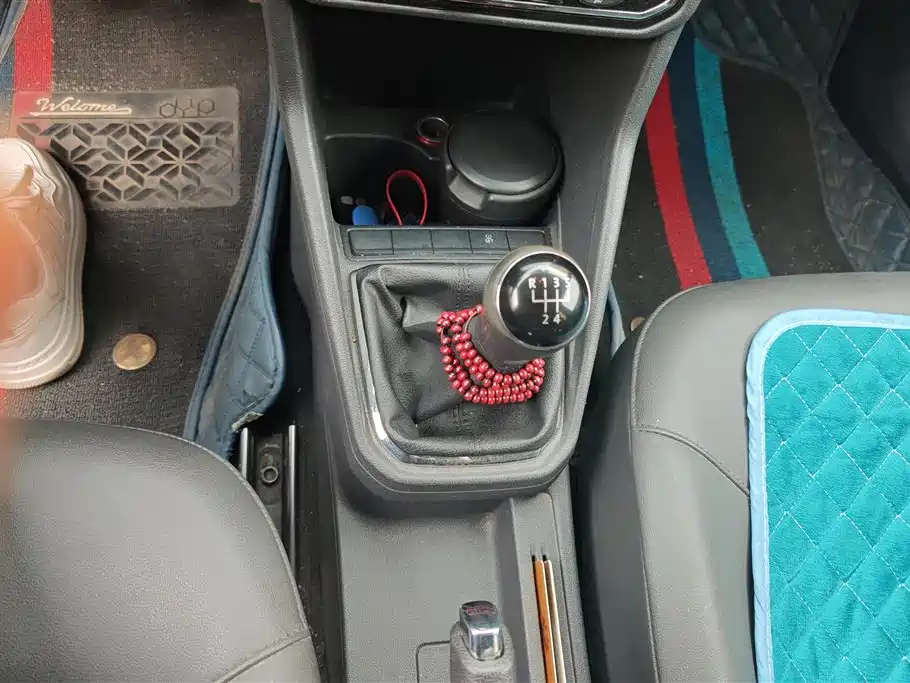 Volkswagen Jetta 2017 1.5L Manual Comfort фото 16