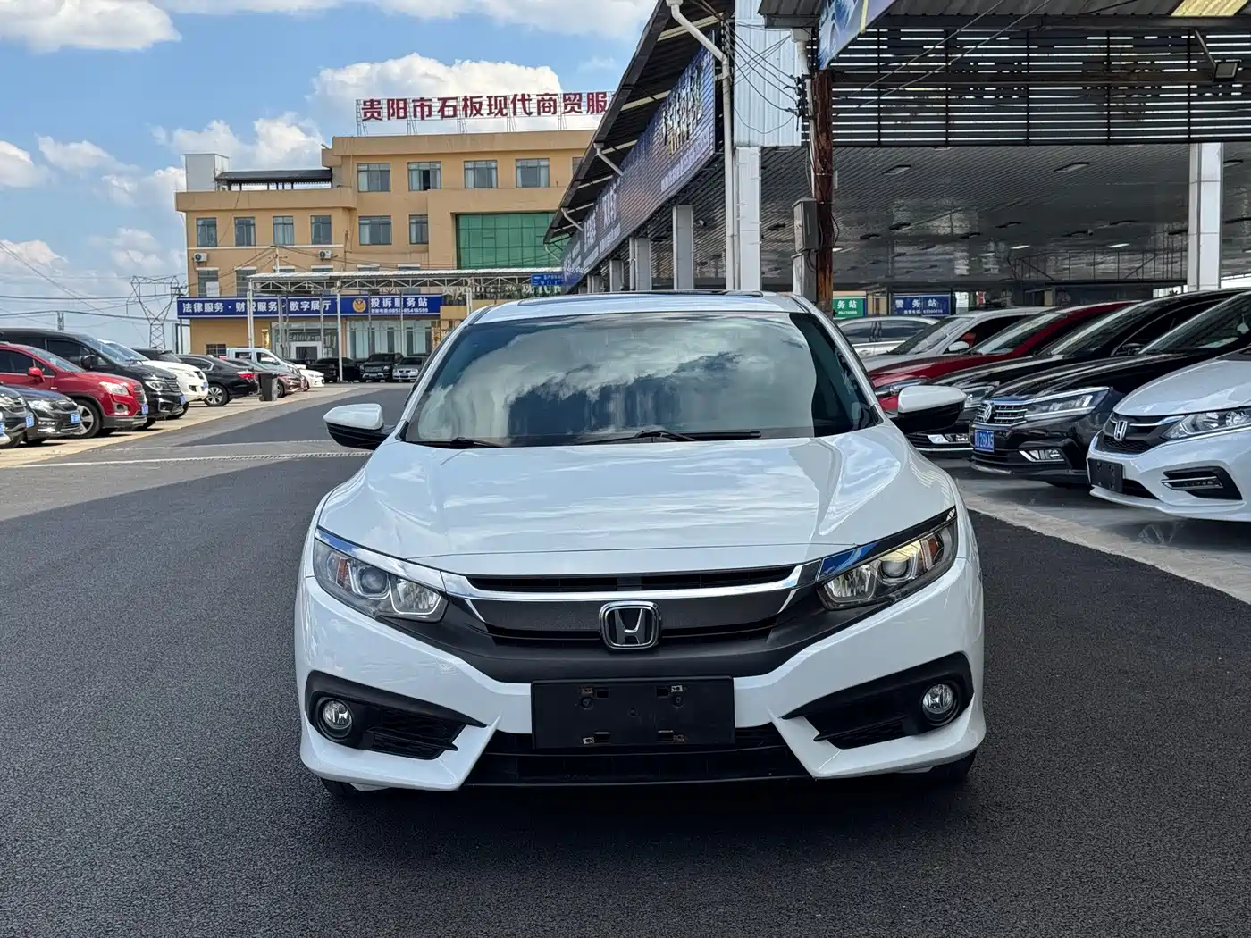 Фото 2 - Honda Civic