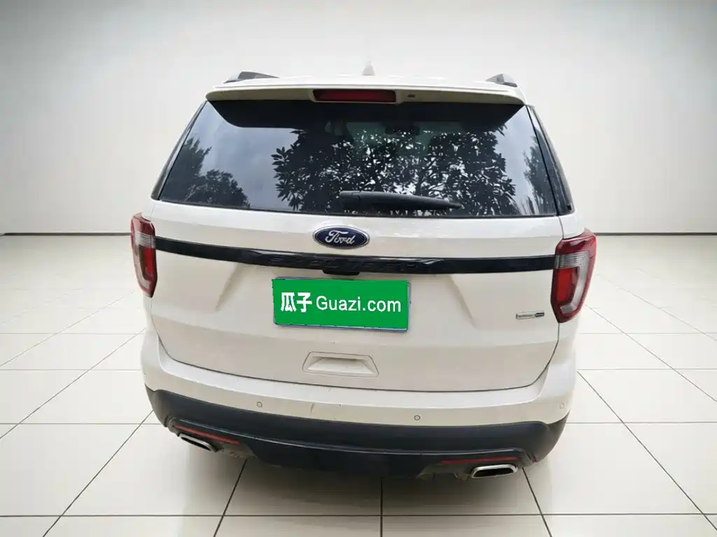 Фото 3 - Ford Explorer (Import)