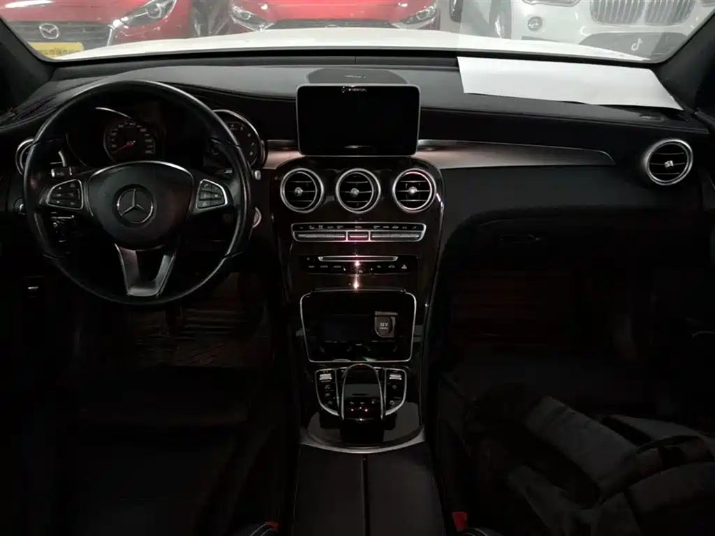 Mercedes-Benz GLC 2019 GLC 260 L 4MATIC Dynamic фото 10