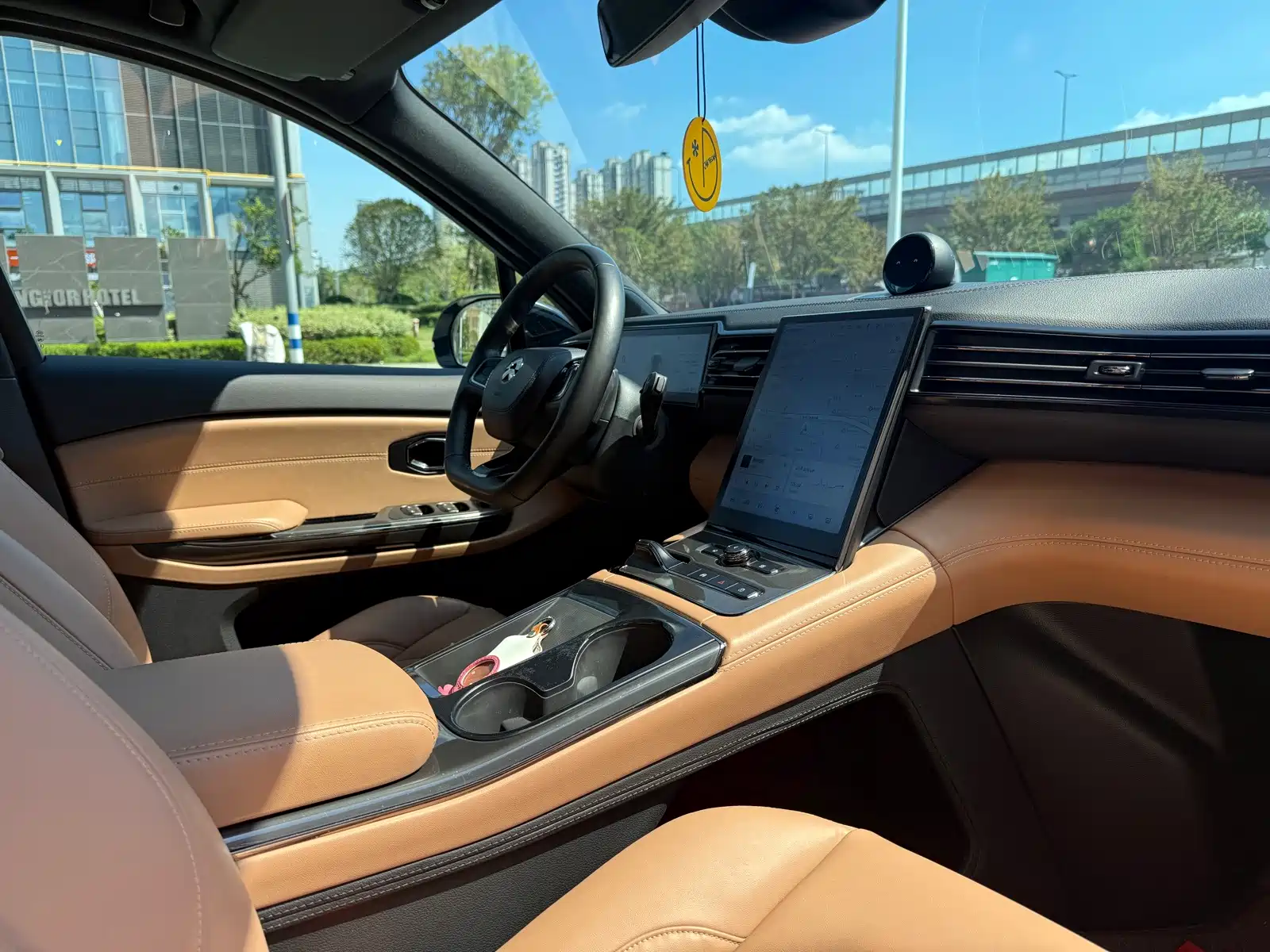 Фото 10 - NIO ES6