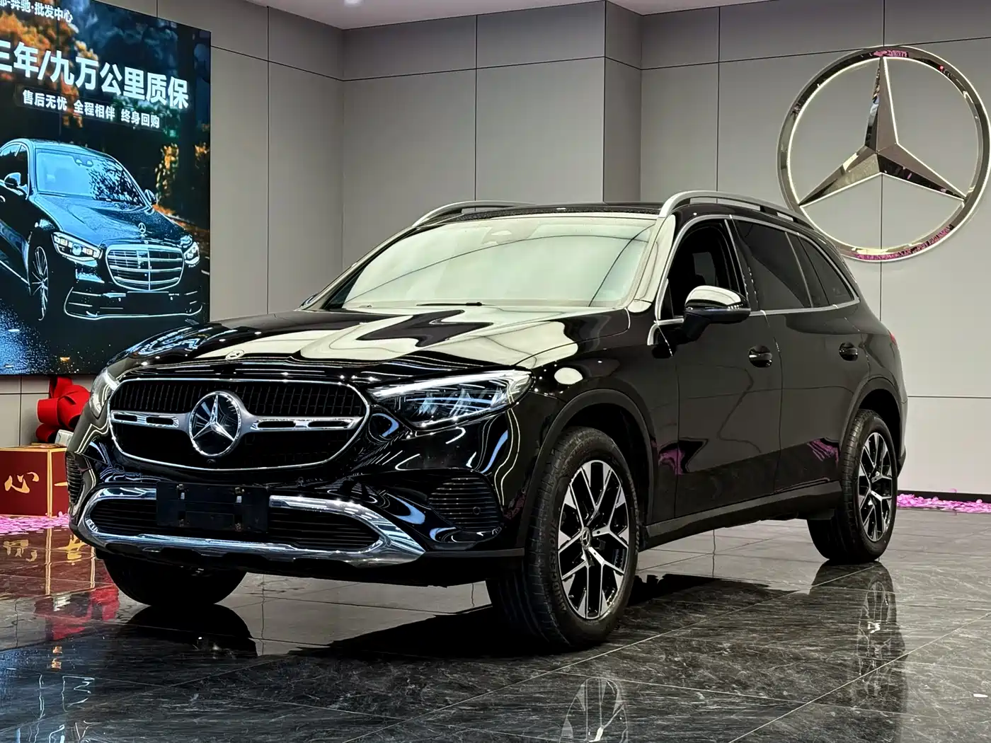 MERCEDES-BENZ GLC