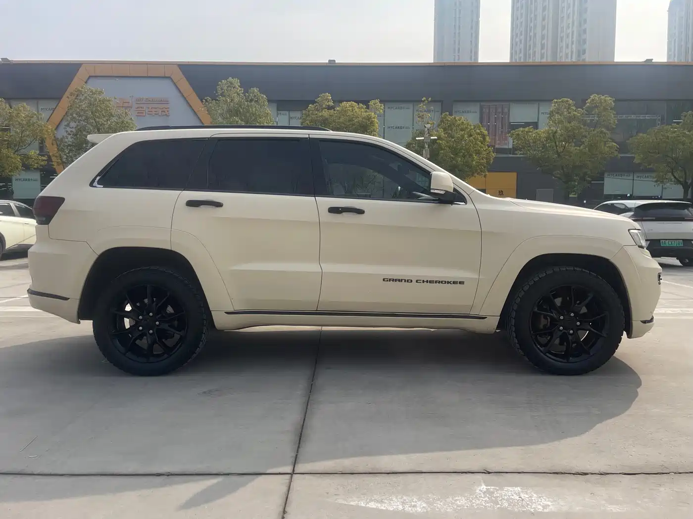 Jeep Grand Cherokee (Import) 2013 2014 3.6L Flagship Prestige Edition
