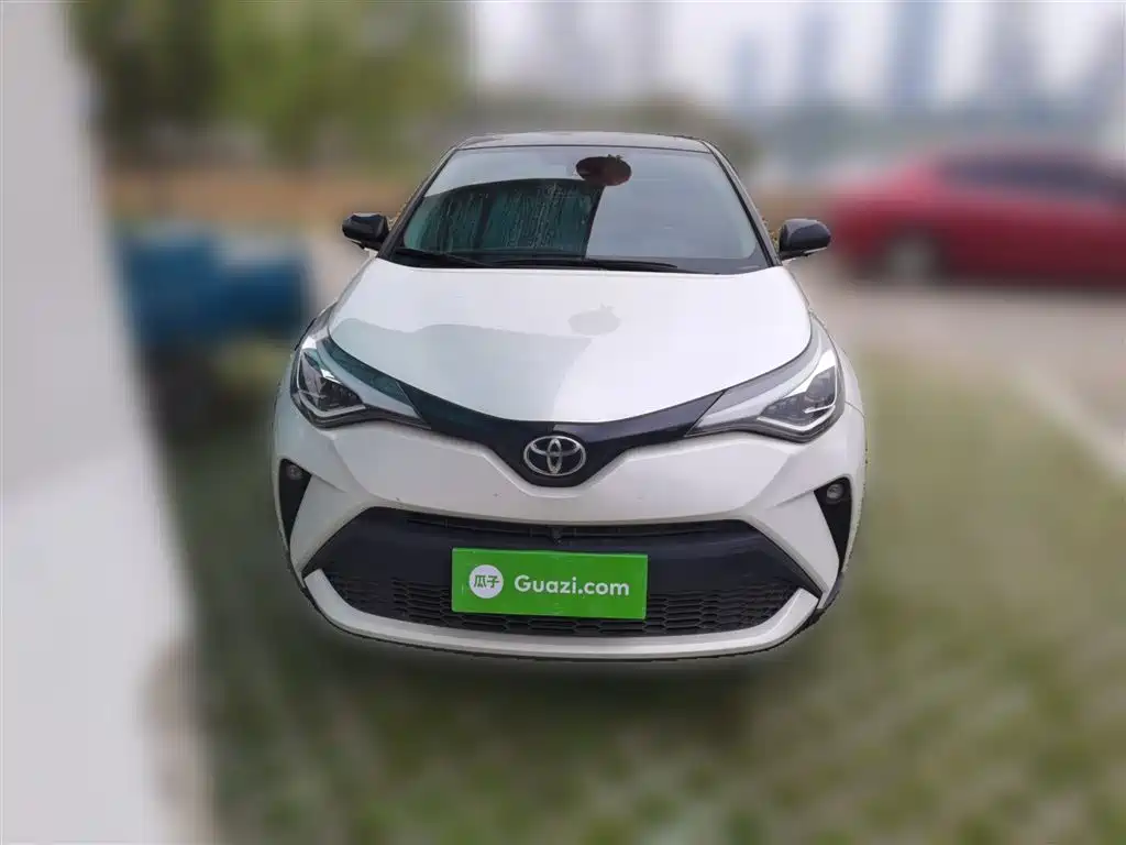 Toyota C-HR 2021 2.0L Luxury Edition фото 24
