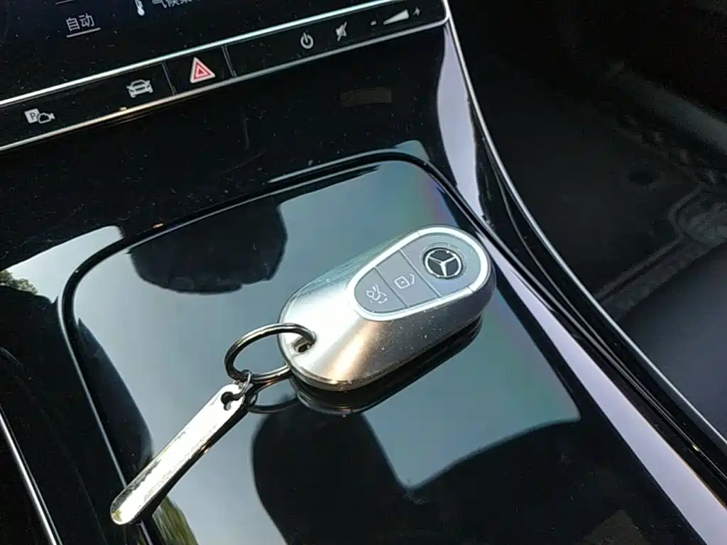Mercedes-Benz C-Class 2024 Second Facelift C 260 L Sport фото 17