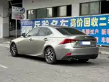 Фото 4 - Lexus IS