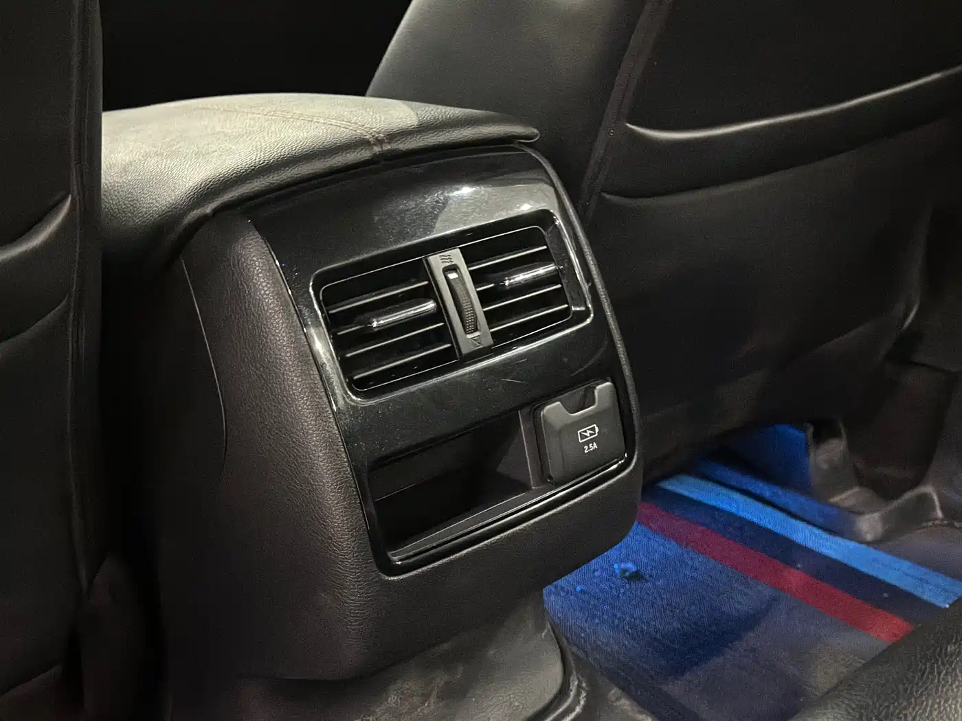 Фото 13 - Honda Accord