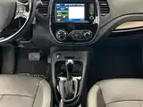 Фото 9 - Renault Captur