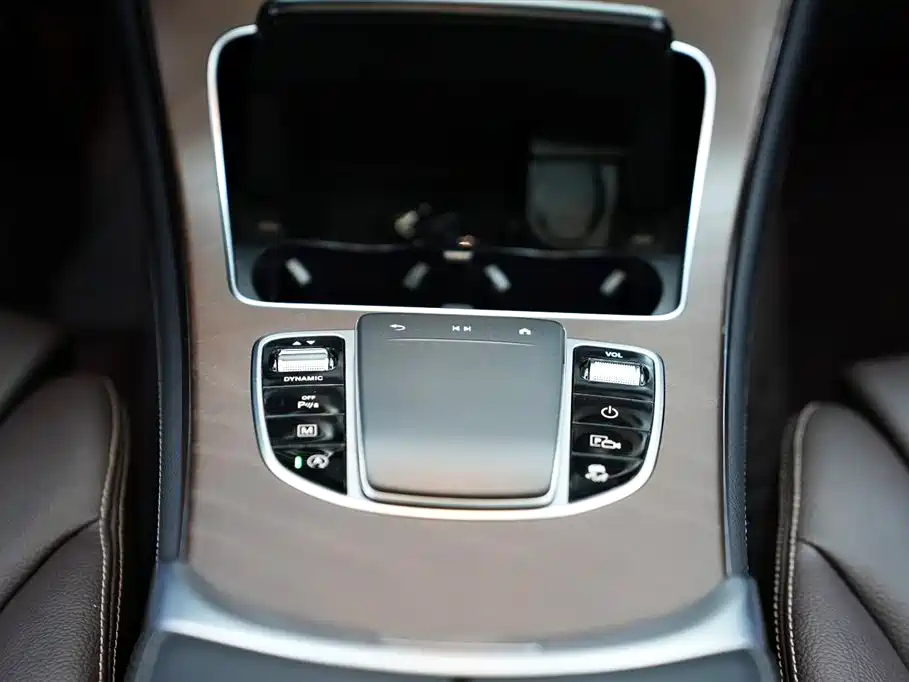Mercedes-Benz GLC 2020 GLC 260 L 4MATIC Luxury фото 15