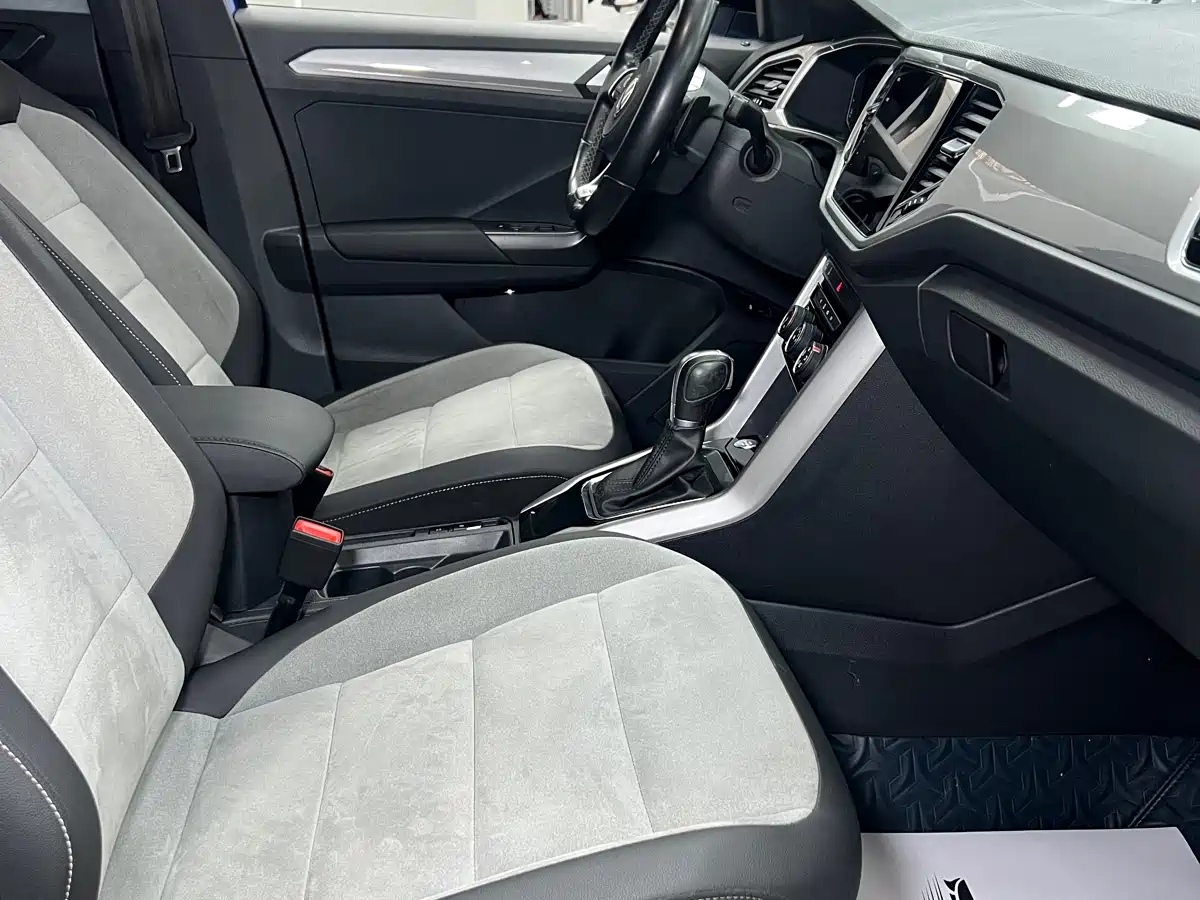 Volkswagen T-ROC 2021 280TSI DSG 2WD R-Line Pro Connected фото 21