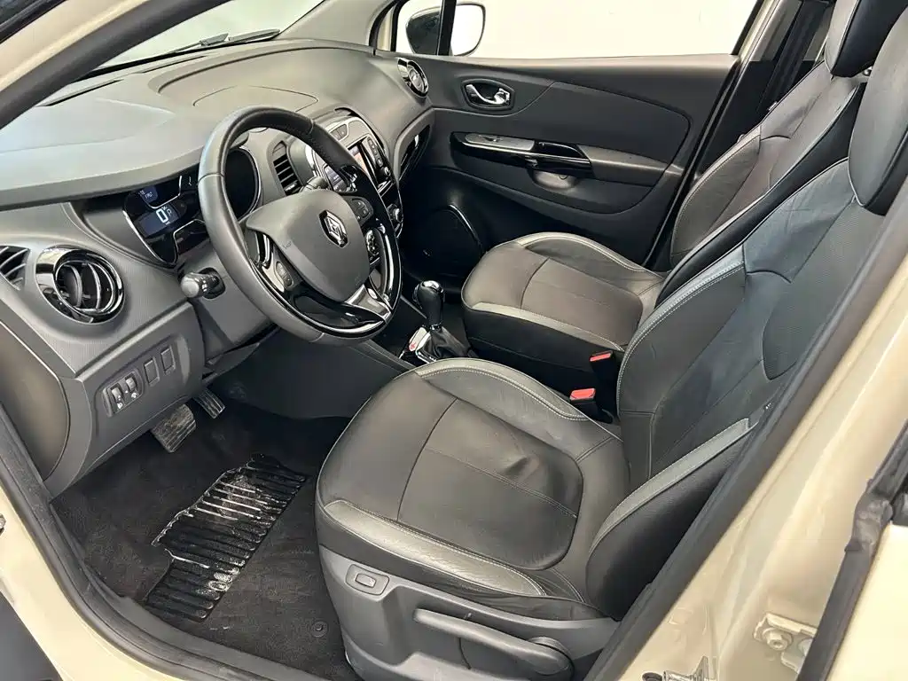 Renault Captur 2016 2015 1.2T Automatic Luxury Limited Edition