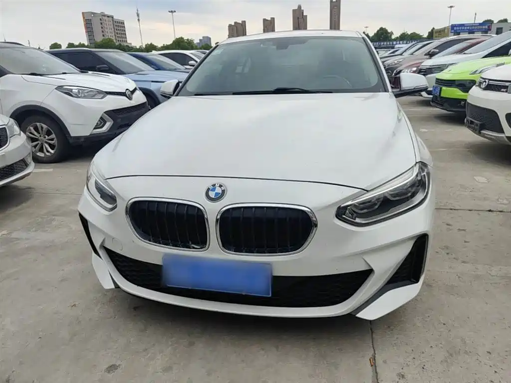 BMW 1 Series 2020 Model 120i M Sport Package фото 3