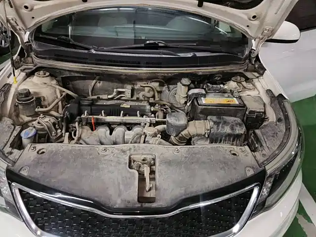 Kia K2 2015 Sedan 1.4L MT GLS — фото 3