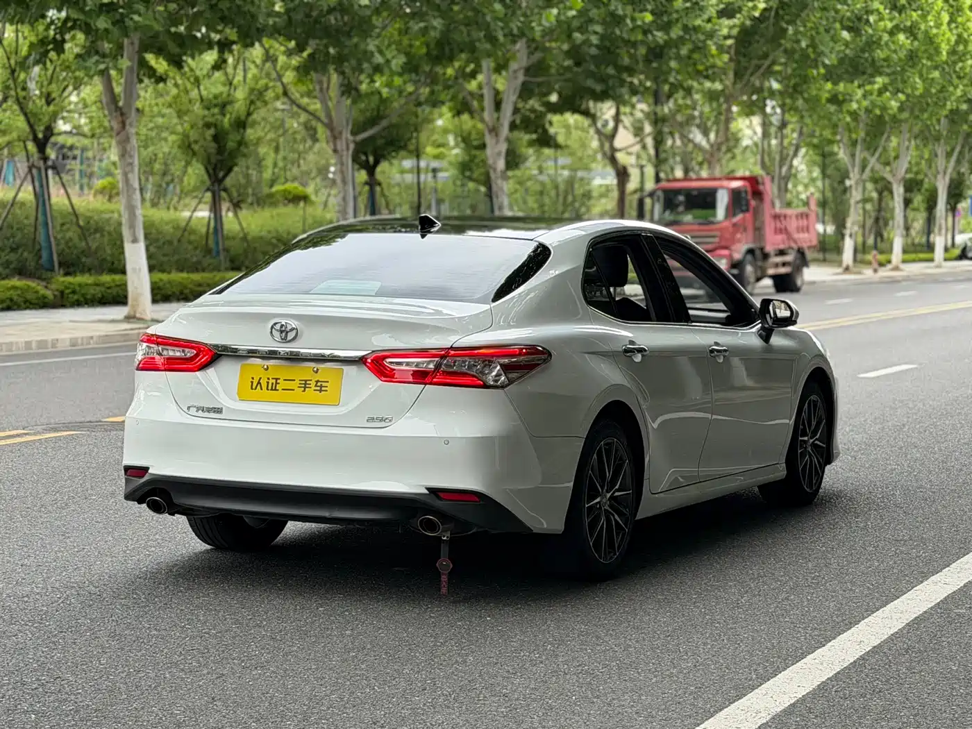 Toyota Camry 2023 2.5G Luxury Edition фото 24
