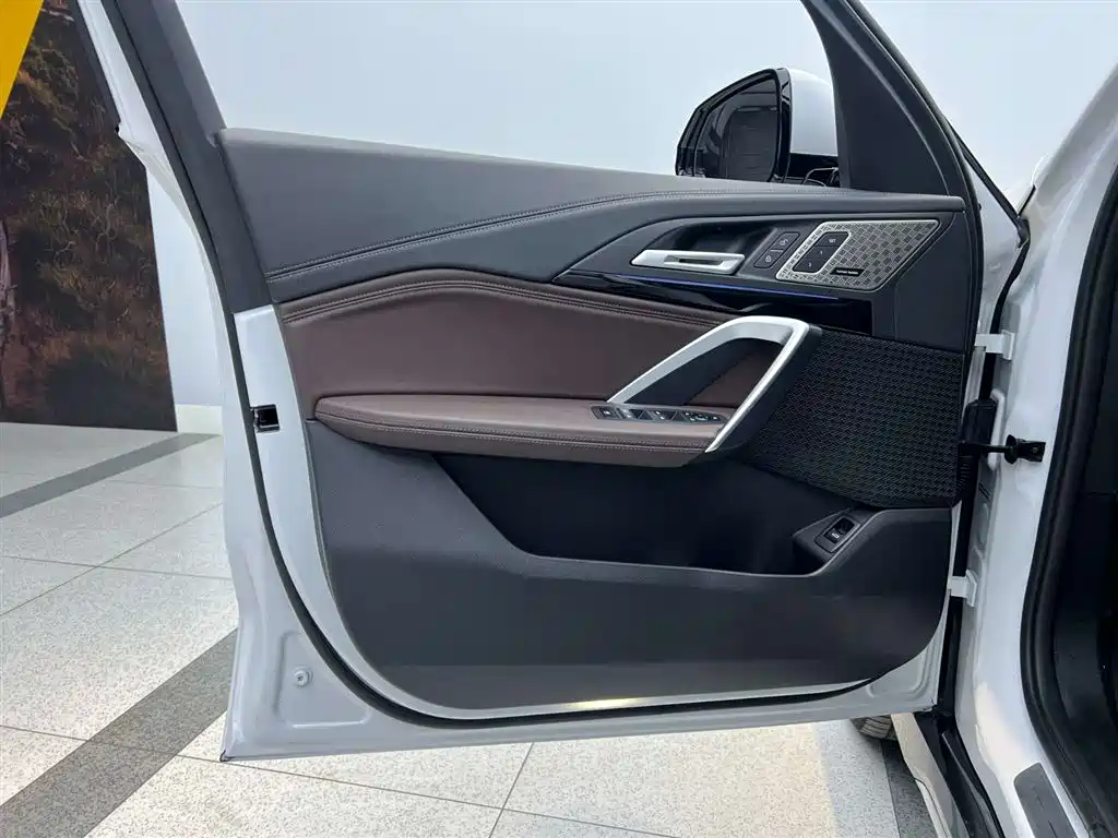 BMW X1 2023 sDrive25Li M Sport Package фото 16
