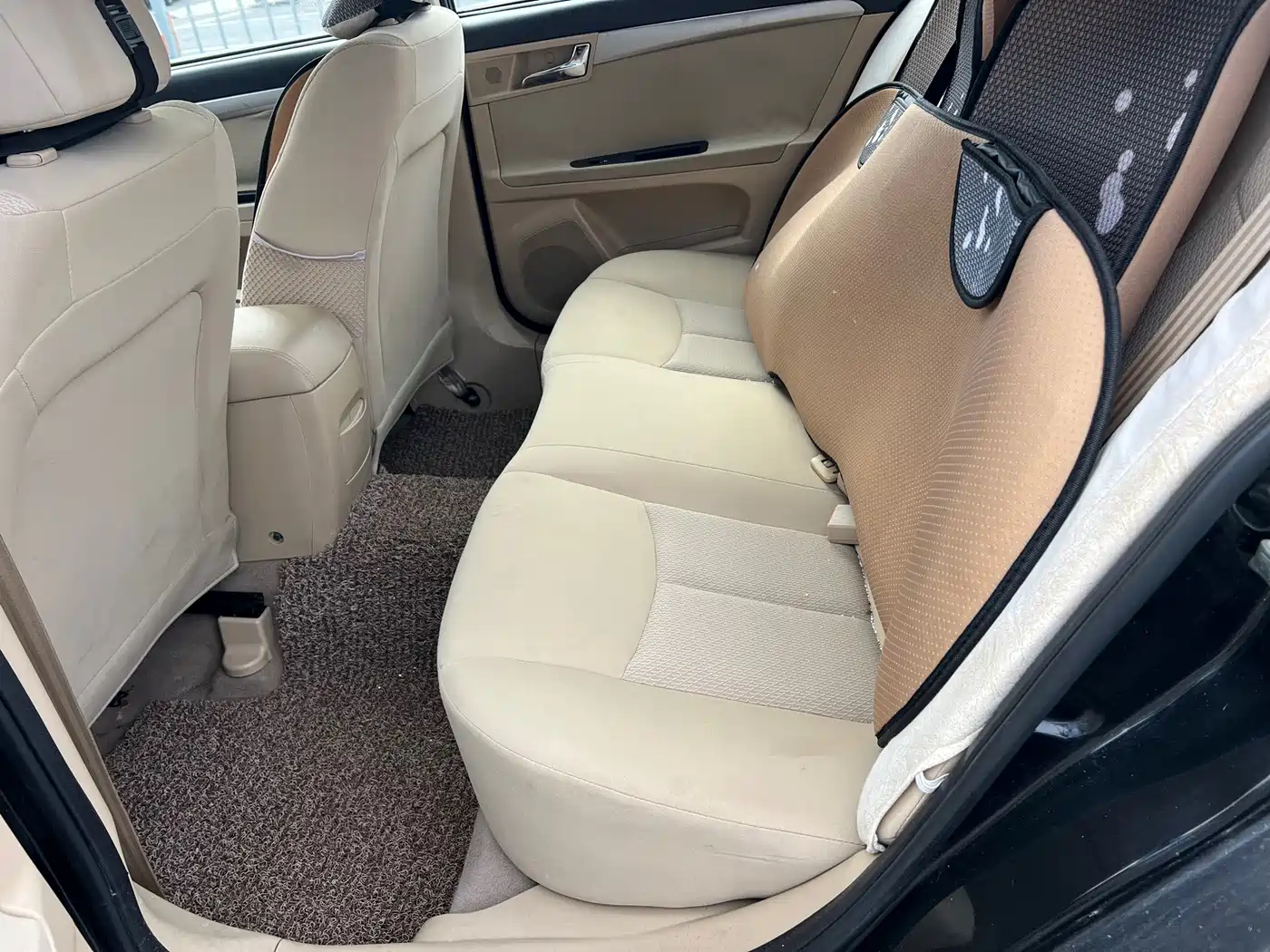 Roewe 350 2015 2015 Model 1.5L Manual Luxury Sunroof Edition