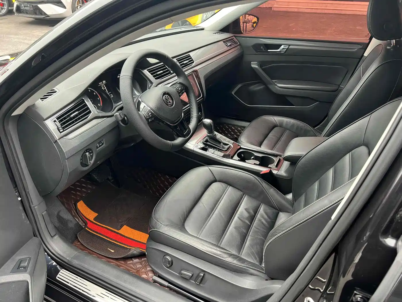 Volkswagen Passat 2017 330TSI DSG Prestige фото 5