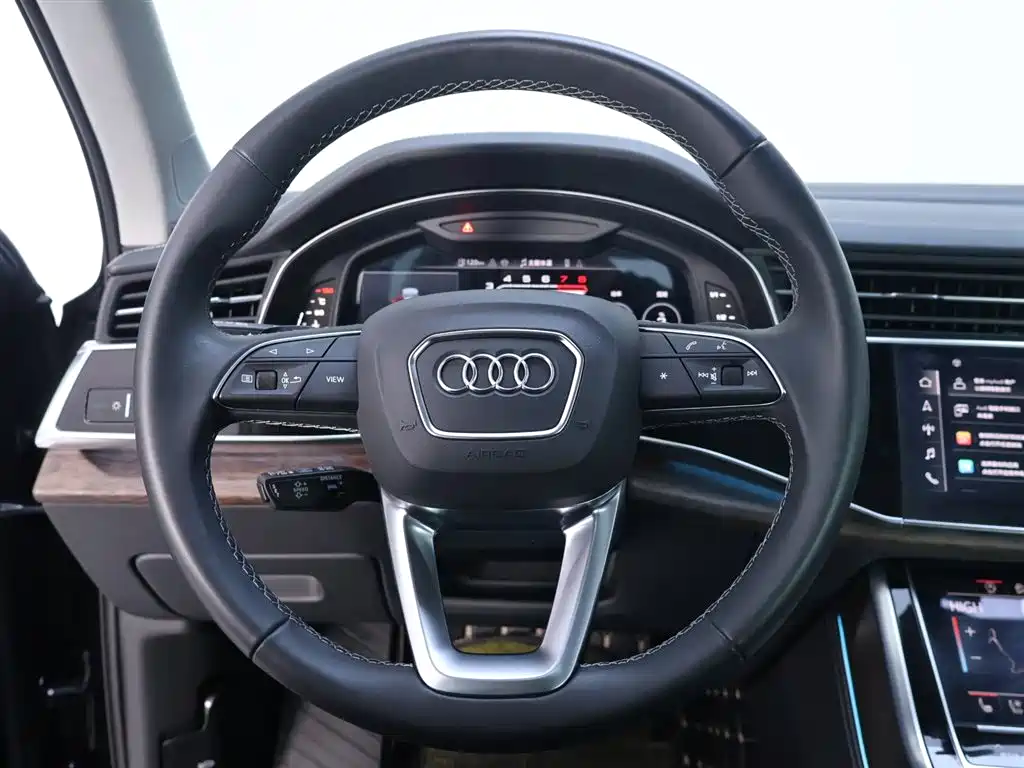 Audi Q7 2024 55 TFSI quattro S line Sport фото 16
