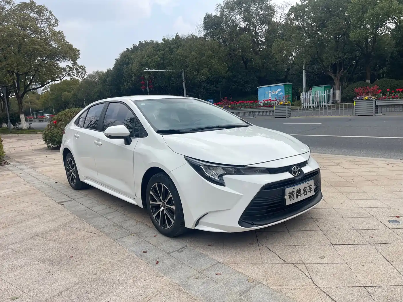 Toyota Levin 2023 TNGA 1.5L CVT Progressive фото 2