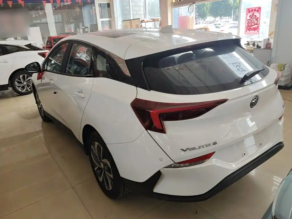 2026 Buick Velite 6