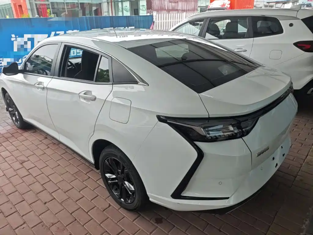Dongfeng Aeolus Yixuan 2025 2025 1.5L Auto Luxury