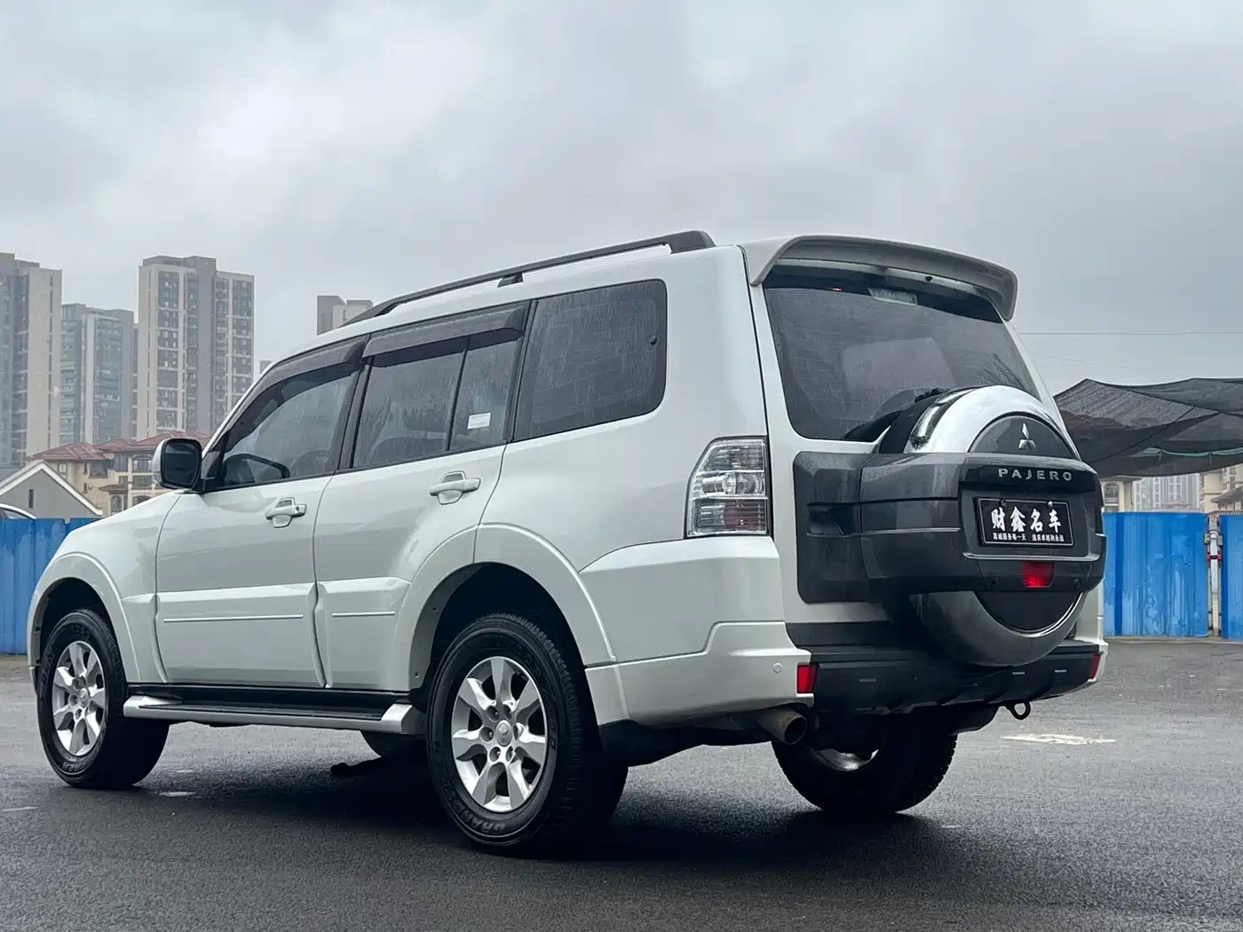 Mitsubishi Pajero (Import) 2018 3.0L Automatic Standard Edition фото 5