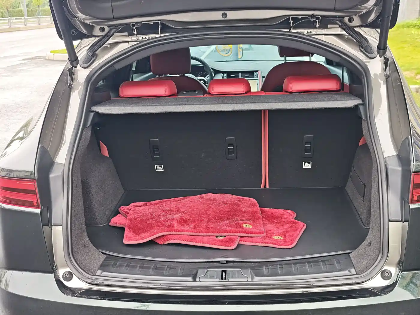 Jaguar E-PACE 2023 2024 Progressive Sport Edition R-DYNAMIC S