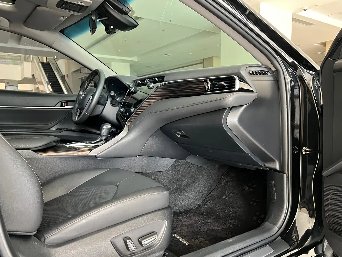 Toyota Camry 2019 Facelift 2.5G Luxury Edition фото 9