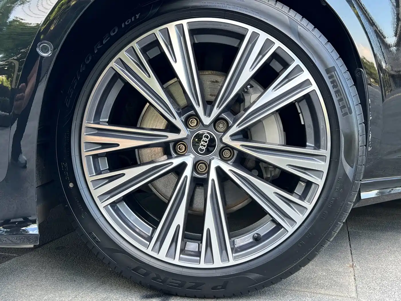 Фото 16 - Audi A6L