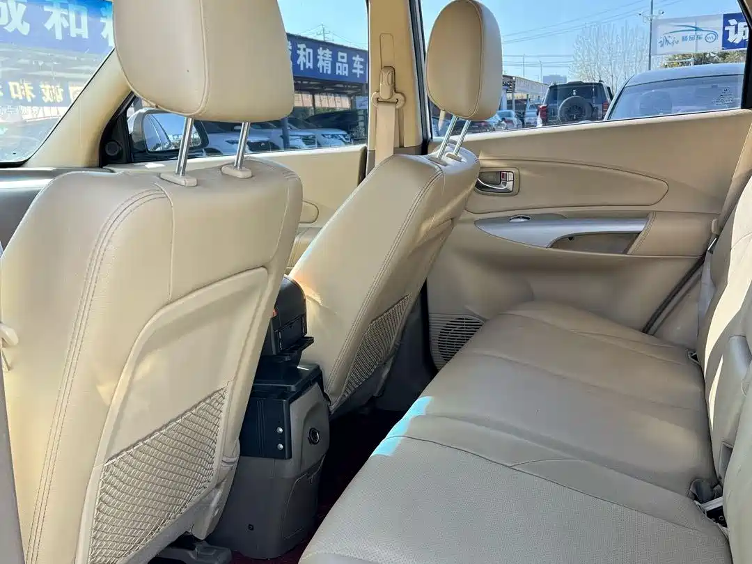 Hyundai Tucson 2009 2.0L Automatic 2WD Sunroof фото 6