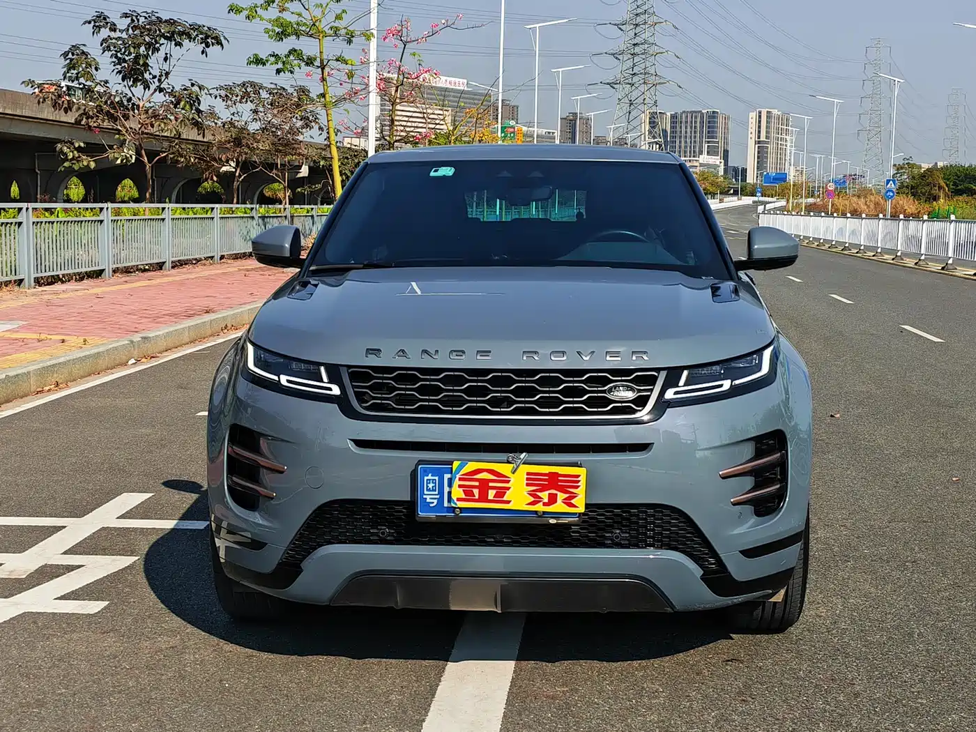 Land Rover Range Rover Evoque 2020 249PS R-DYNAMIC HSE Luxury Custom Edition
