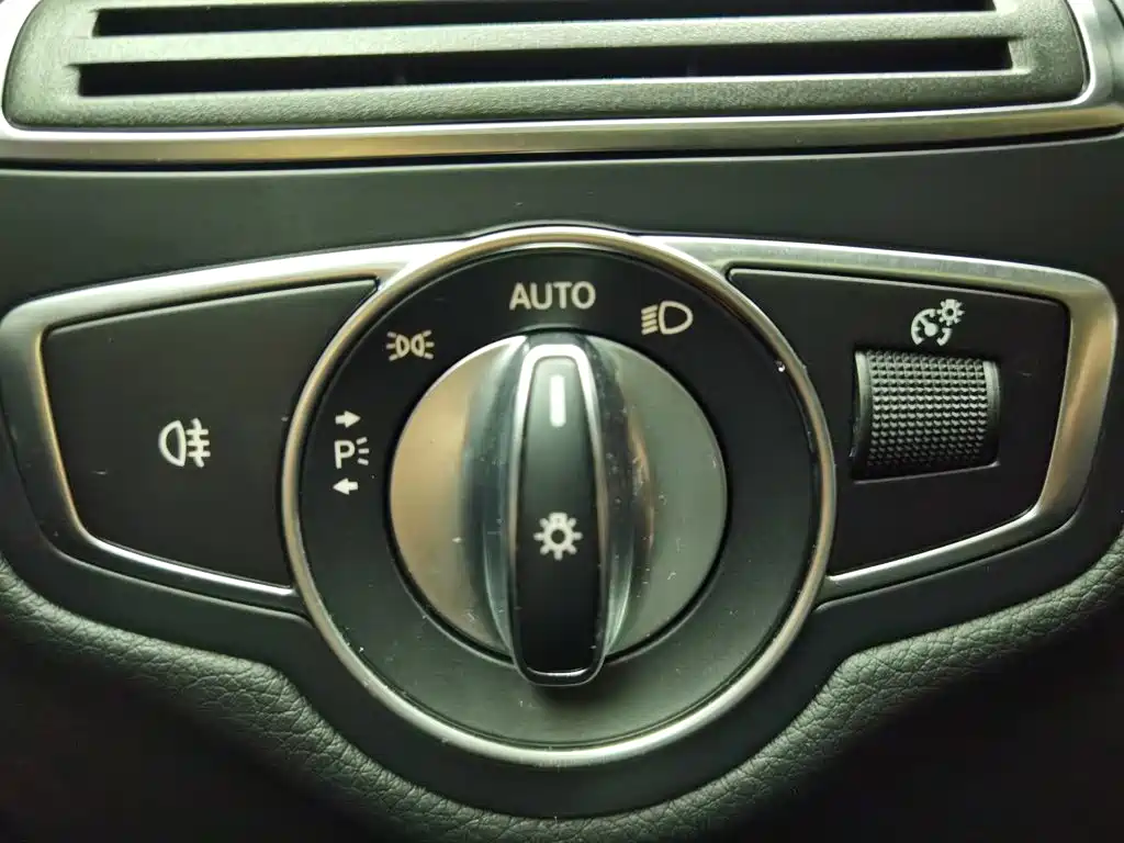 Фото 21 - Mercedes-Benz C-Class