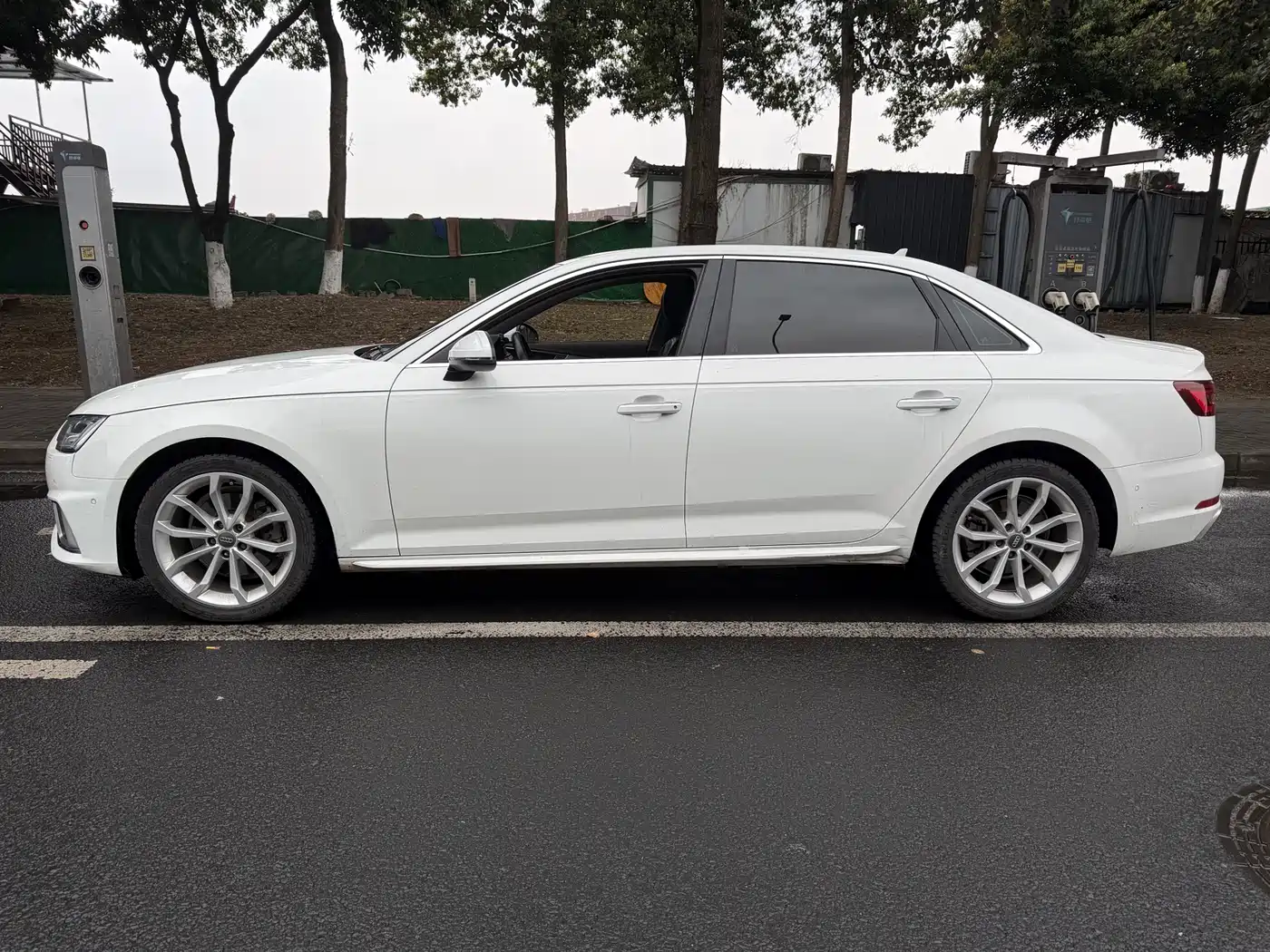 Audi A4L 2019 40 TFSI Fashion (China V) фото 4